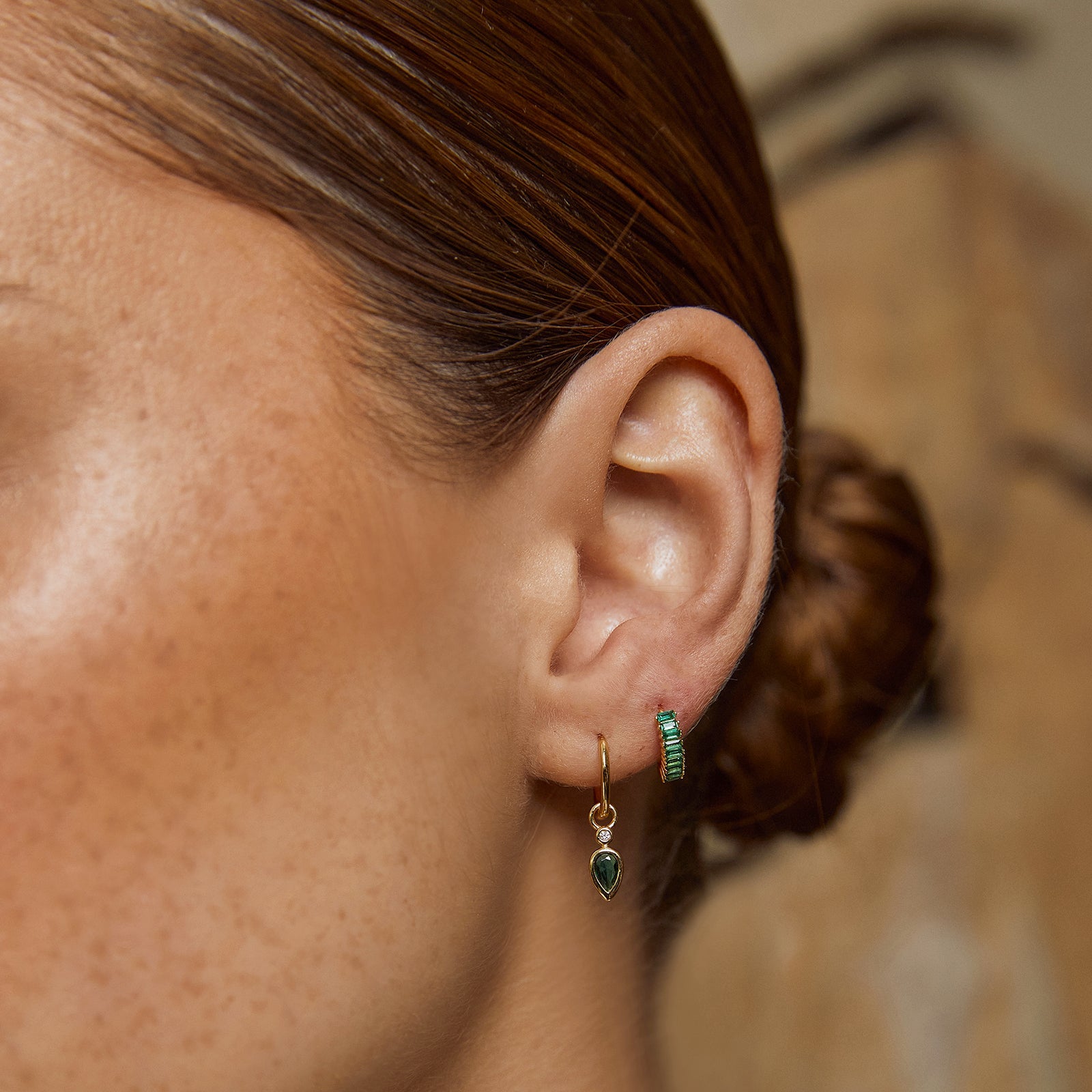 Daisy Gold Earrings - Emerald